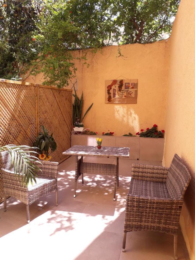 "Tete A Tete" Lux Apart In The Most Beautiful Street Of Town Rhodes City Exterior foto