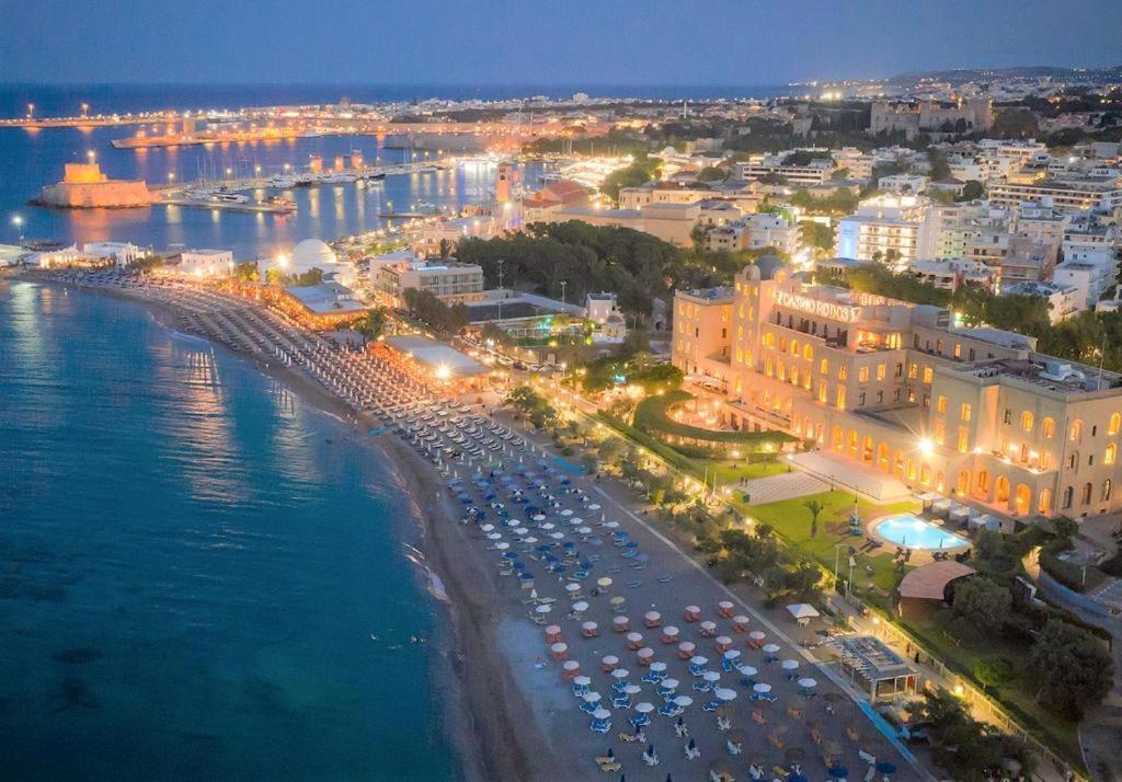 "Tete A Tete" Lux Apart In The Most Beautiful Street Of Town Rhodes City Exterior foto